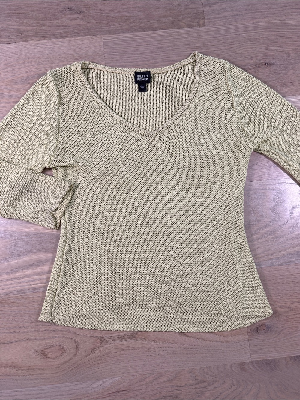 EILEEN FISHER 100% Silk V-Neck Knit Sweater Sage Green Gold Medium